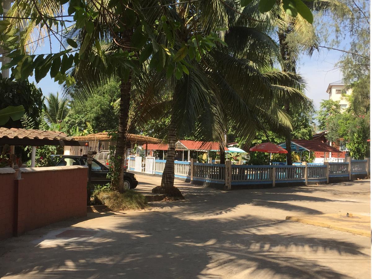 The Family Kingdom Resort Freetown Exterior foto