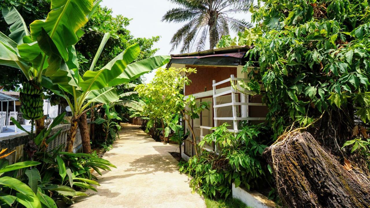 The Family Kingdom Resort Freetown Exterior foto